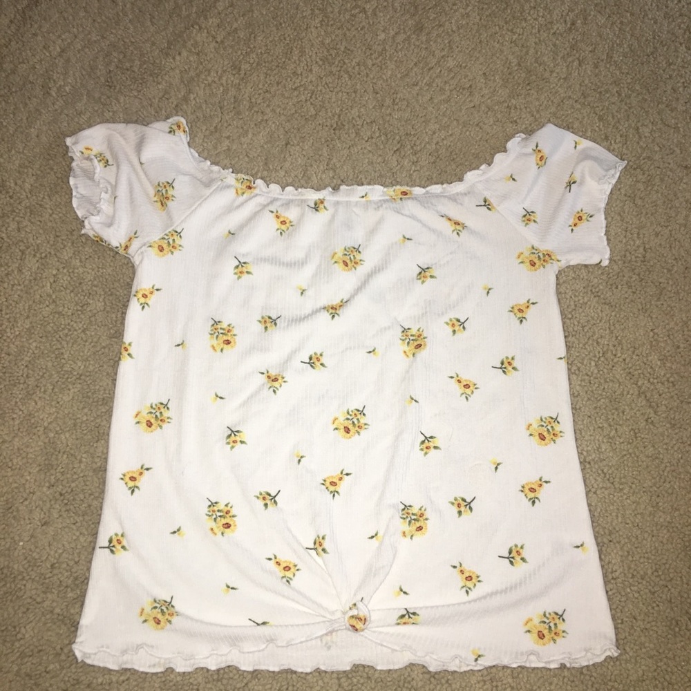 PacSun off-the-shoulder crop top